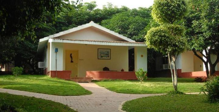 Pragati Resorts Kundakal Esterno foto