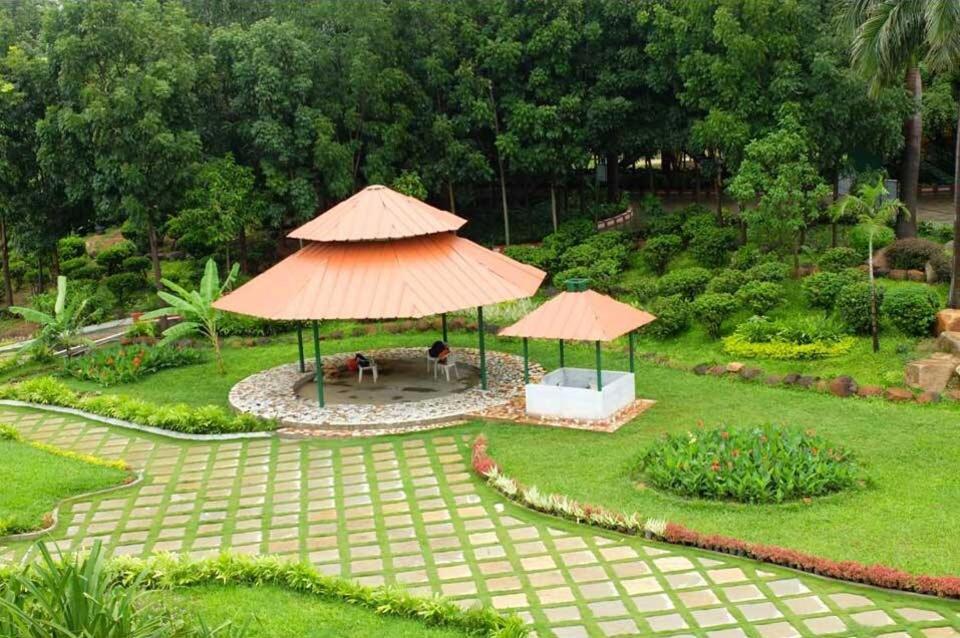 Pragati Resorts Kundakal Esterno foto